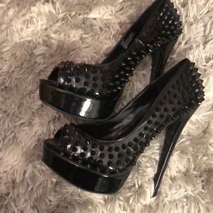 Steve Madden “Andiie” Size 6.5. Never worn